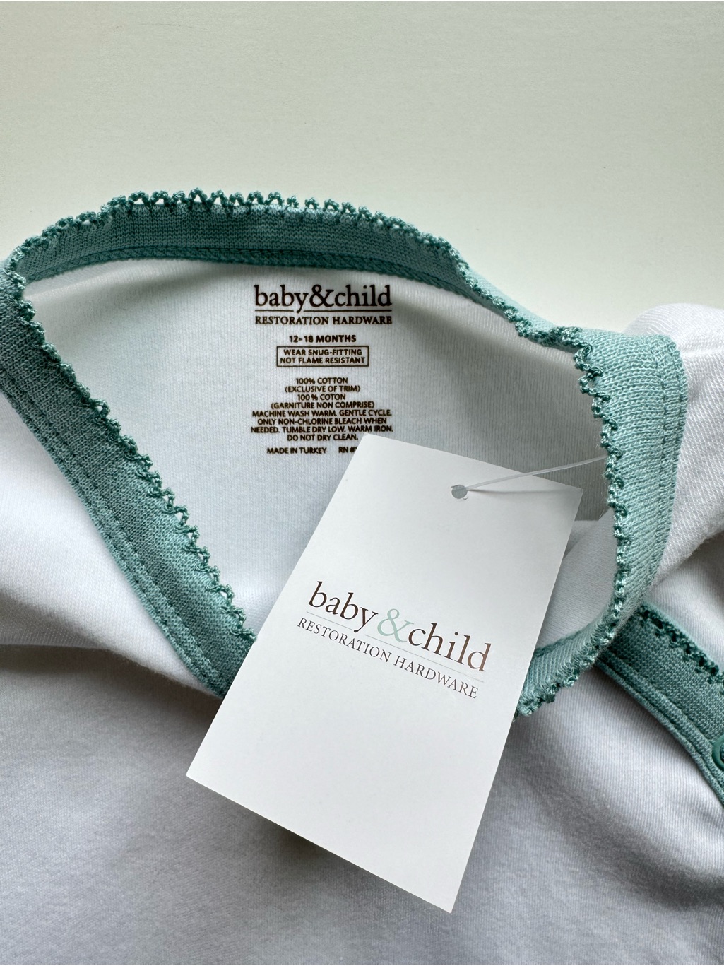 Nwt Restoration Hardware Baby&Child White Long-Sleeve Top With Aqua Trim, 12-18m — image 4 of 5